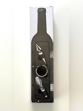 Elegant Black Wine Bottle Accessory Set